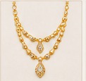 Gold necklace set